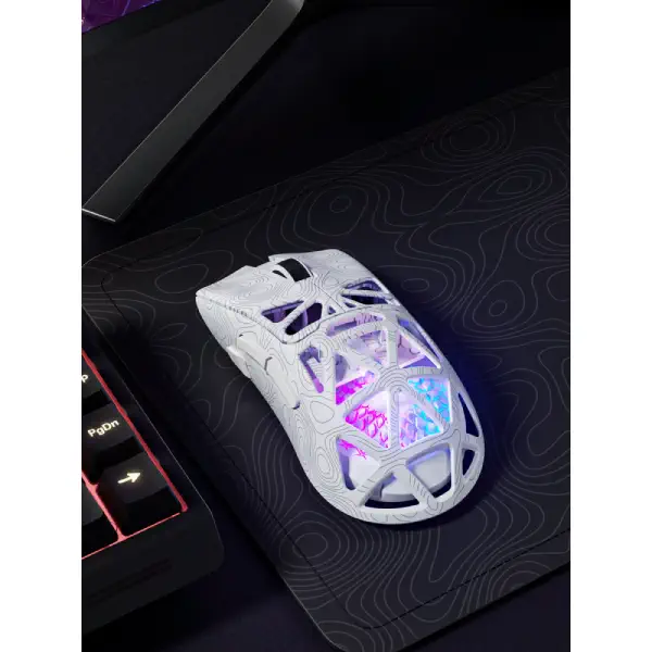 M4G × FuryCube G11 — Ultra Lightweight Wireless Gaming Mouse (White) prix maroc